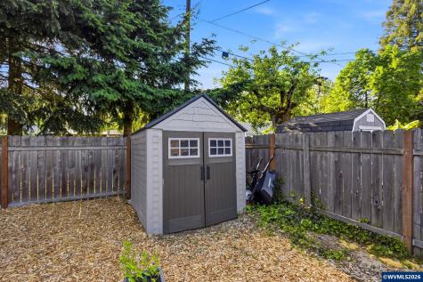 1747 Raywanda Court NE Salem OR 97301