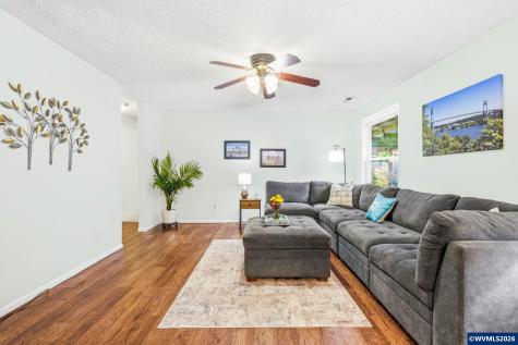 1747 Raywanda Court NE Salem OR 97301