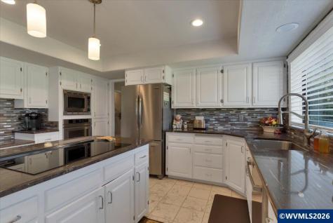 365 Snead Drive N Keizer OR 97303