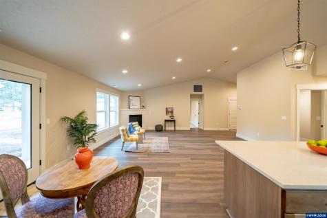 950 6th Street Lyons OR 97358