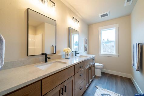 950 6th Street Lyons OR 97358