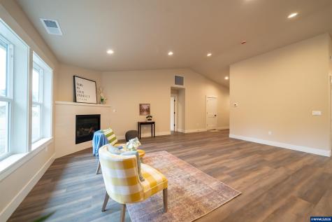 950 6th Street Lyons OR 97358