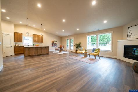 950 6th Street Lyons OR 97358