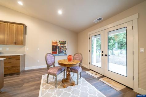 950 6th Street Lyons OR 97358
