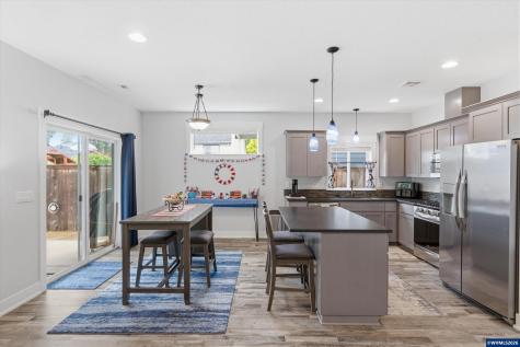 393 NW Denton Avenue Dallas OR 97338