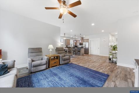 393 NW Denton Avenue Dallas OR 97338