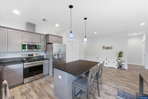393 NW Denton Avenue Dallas OR 97338