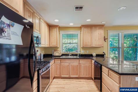 4135 NW Alder Avenue Albany OR 97321