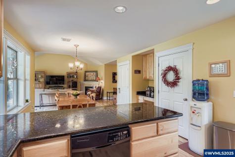 4135 NW Alder Avenue Albany OR 97321