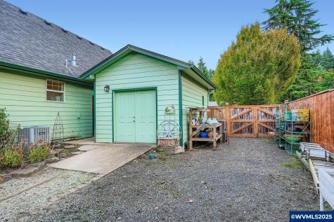 4135 NW Alder Avenue Albany OR 97321