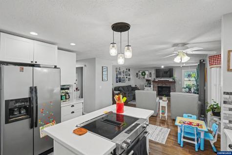 6695 Mcleod Lane NE Keizer OR 97303