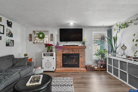 6695 Mcleod Lane NE Keizer OR 97303