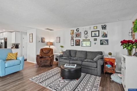 6695 Mcleod Lane NE Keizer OR 97303