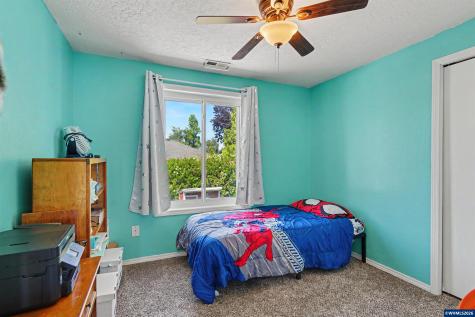 6695 Mcleod Lane NE Keizer OR 97303