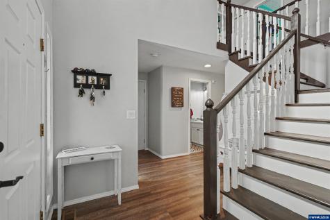 6695 Mcleod Lane NE Keizer OR 97303