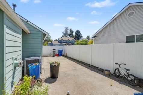 6695 Mcleod Lane NE Keizer OR 97303
