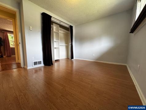 4885 7th Avenue SE Salem OR 97302