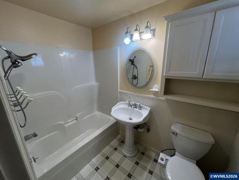 4885 7th Avenue SE Salem OR 97302