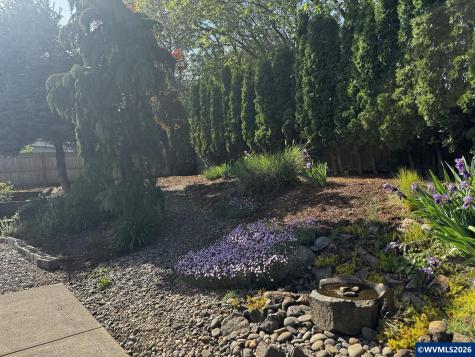 4885 7th Avenue SE Salem OR 97302