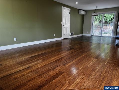 4885 7th Avenue SE Salem OR 97302