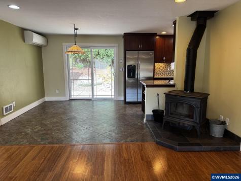 4885 7th Avenue SE Salem OR 97302