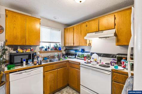 1188 18th Avenue Sweet Home OR 97386