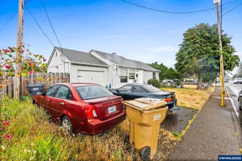 1188 18th Avenue Sweet Home OR 97386
