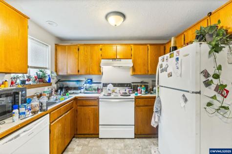1188 18th Avenue Sweet Home OR 97386