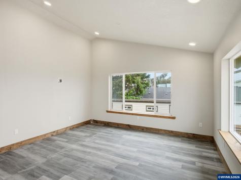 430 NW 5th Street Newport OR 97365