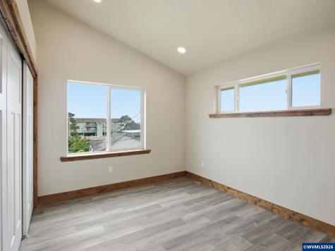 430 NW 5th Street Newport OR 97365