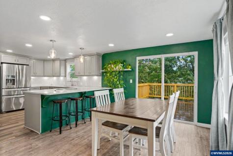 2340 SW Queen Avenue Albany OR 97321