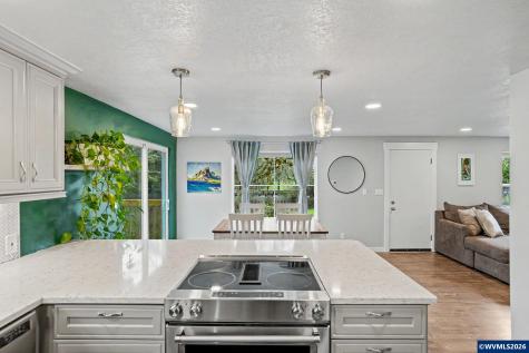 2340 SW Queen Avenue Albany OR 97321