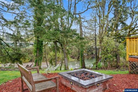 2340 SW Queen Avenue Albany OR 97321