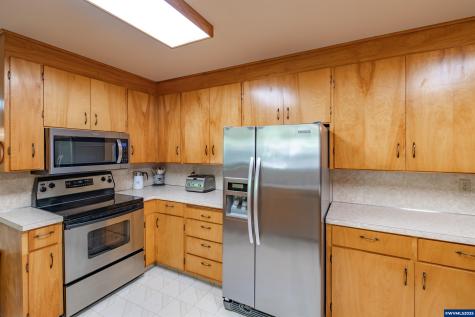 23547 Woods Creek Road Philomath OR 97370