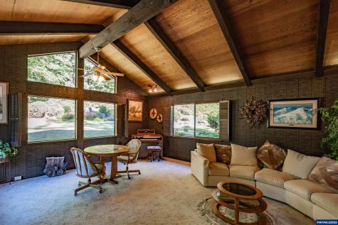 23547 Woods Creek Road Philomath OR 97370