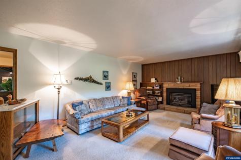23547 Woods Creek Road Philomath OR 97370