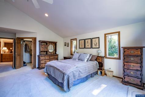 23547 Woods Creek Road Philomath OR 97370