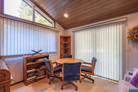 23547 Woods Creek Road Philomath OR 97370