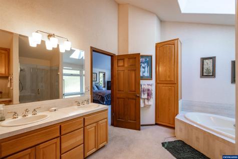 23547 Woods Creek Road Philomath OR 97370