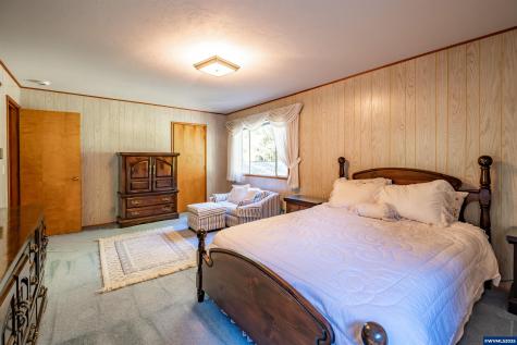 23547 Woods Creek Road Philomath OR 97370