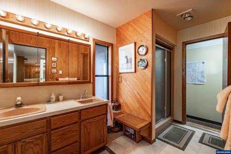 23547 Woods Creek Road Philomath OR 97370