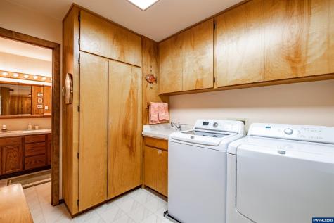 23547 Woods Creek Road Philomath OR 97370