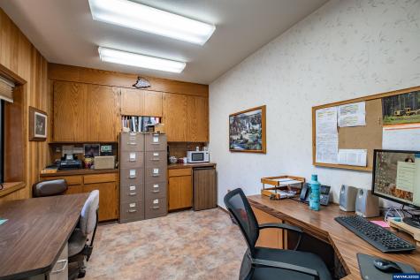 23547 Woods Creek Road Philomath OR 97370