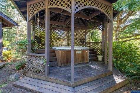 23547 Woods Creek Road Philomath OR 97370