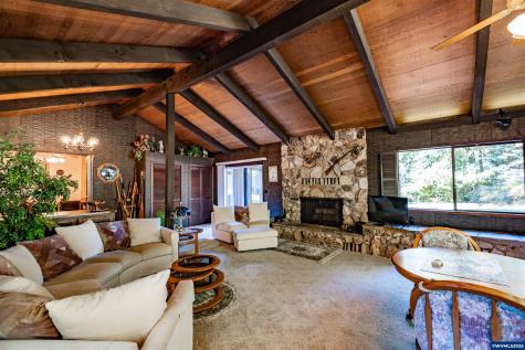 23547 Woods Creek Road Philomath OR 97370