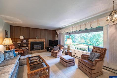 23547 Woods Creek Road Philomath OR 97370