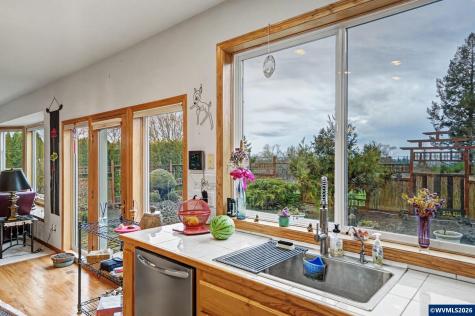 3393 NW Summerhill Place Albany OR 97321