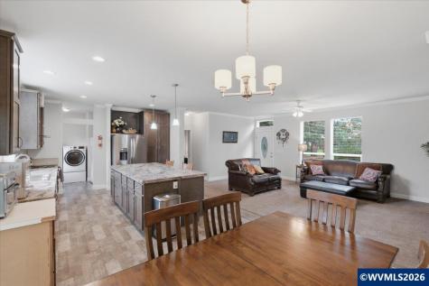 1017 N 2nd Street Jefferson OR 97352