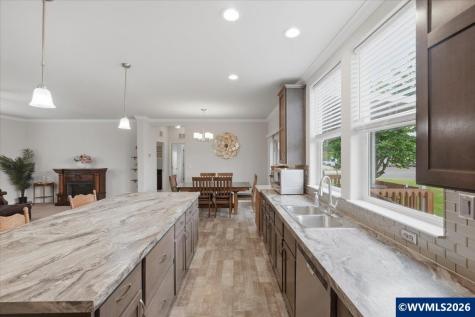 1017 N 2nd Street Jefferson OR 97352