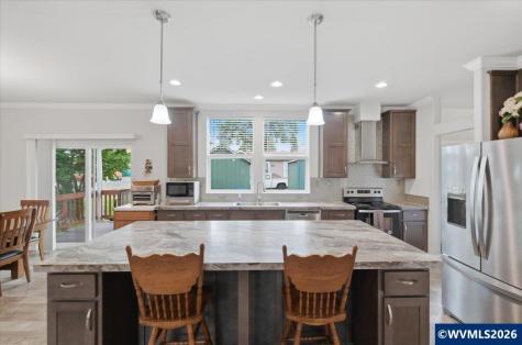 1017 N 2nd Street Jefferson OR 97352